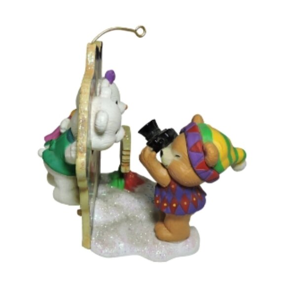 Vintage Christmas Tree Ornament Bears Posing For Photos 1997 Sweethearts Cameras - Picture 5 of 5
